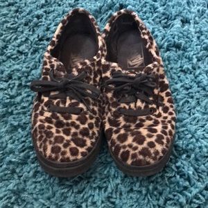 Leopard fuzzy vans shoes